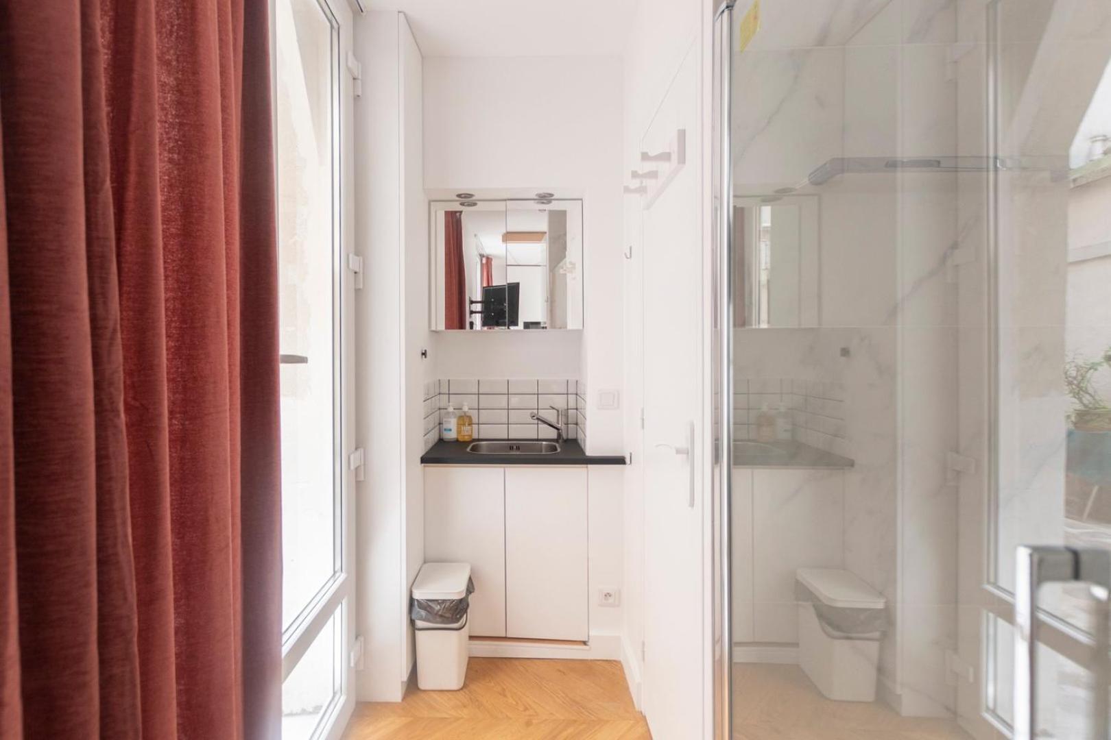 פריז Super Central Mini Studio - 2 Pax, Murphy Bed מראה חיצוני תמונה